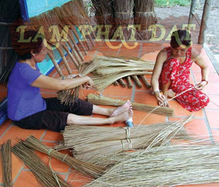 Cách làm chổi chà sân nhà bền